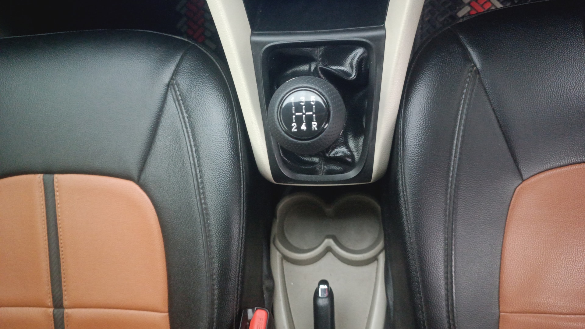 View 2018 Maruti Suzuki 1000 Base Variant Image 40 Used 2018 Maruti Suzuki 1000 Base Variant Image 40
