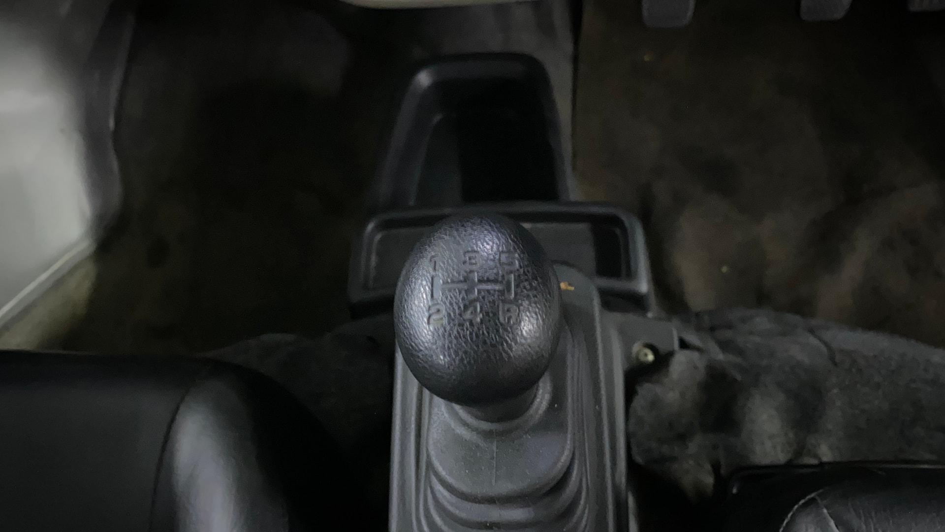 View 2024 Maruti Suzuki 1000 Base Variant Image 37 Used 2024 Maruti Suzuki 1000 Base Variant Image 37