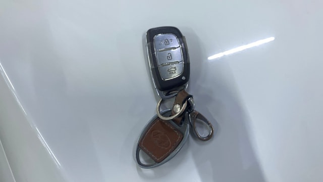 View Hyundai Grand i10 Image 17 Used Hyundai Grand i10 Image 17