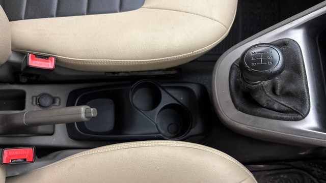 View Hyundai i10 Image 37 Used Hyundai i10 Image 37