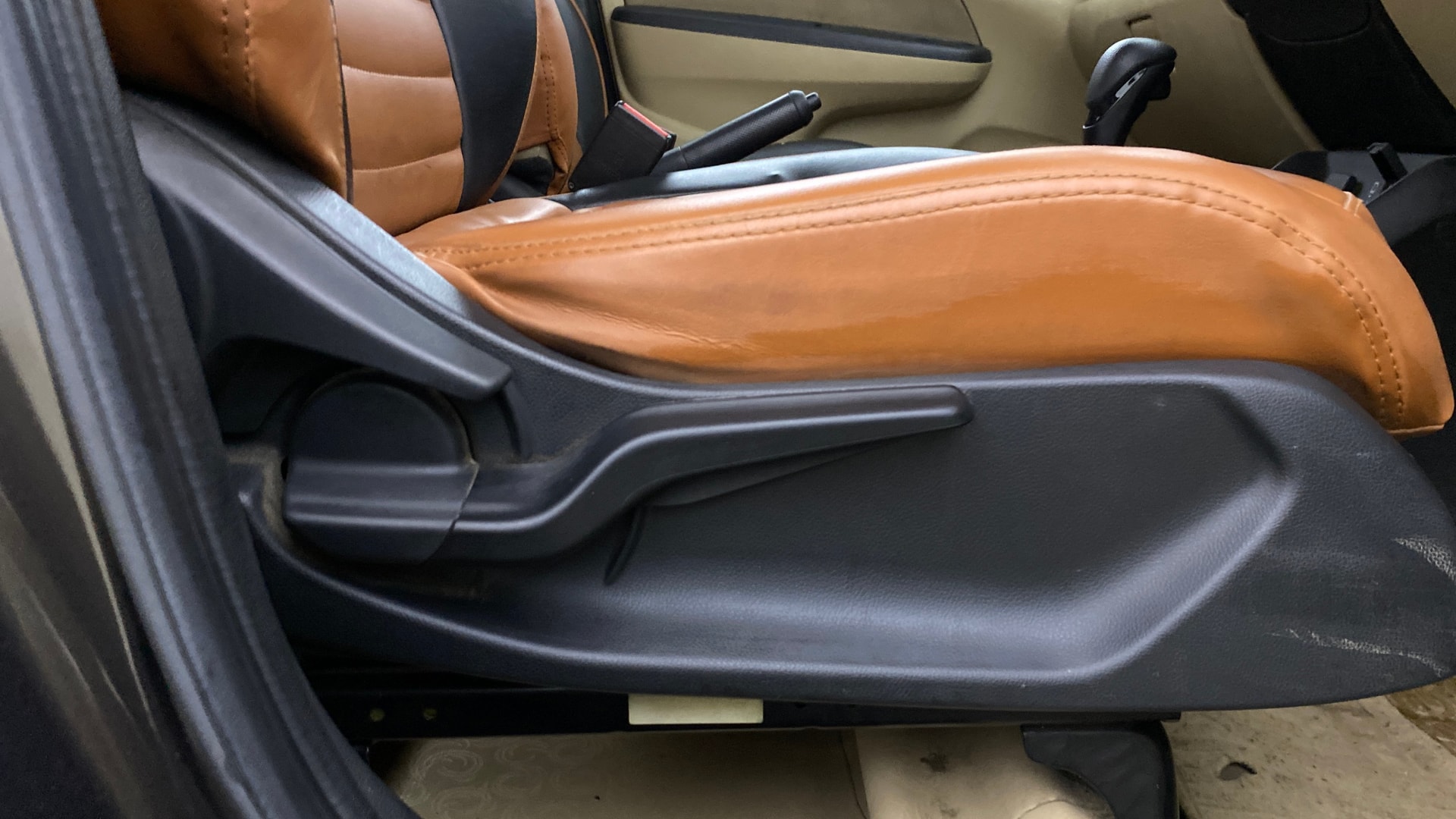 View 2019 Honda Amaze E MT Petrol BS IV Image 18 Used 2019 Honda Amaze E MT Petrol BS IV Image 18