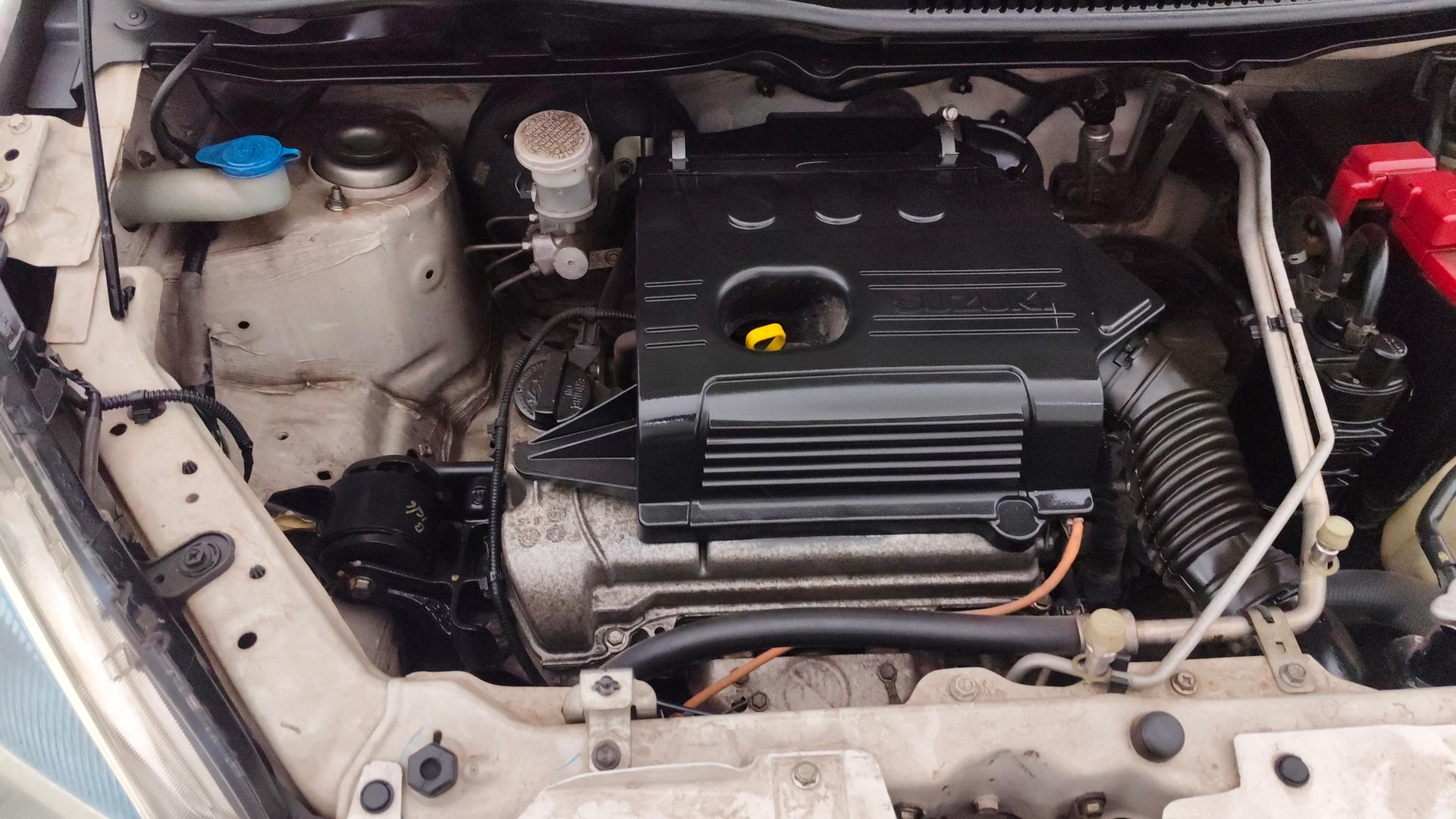 View 2016 Maruti Suzuki 1000 Base Variant Image 3 Used 2016 Maruti Suzuki 1000 Base Variant Image 3