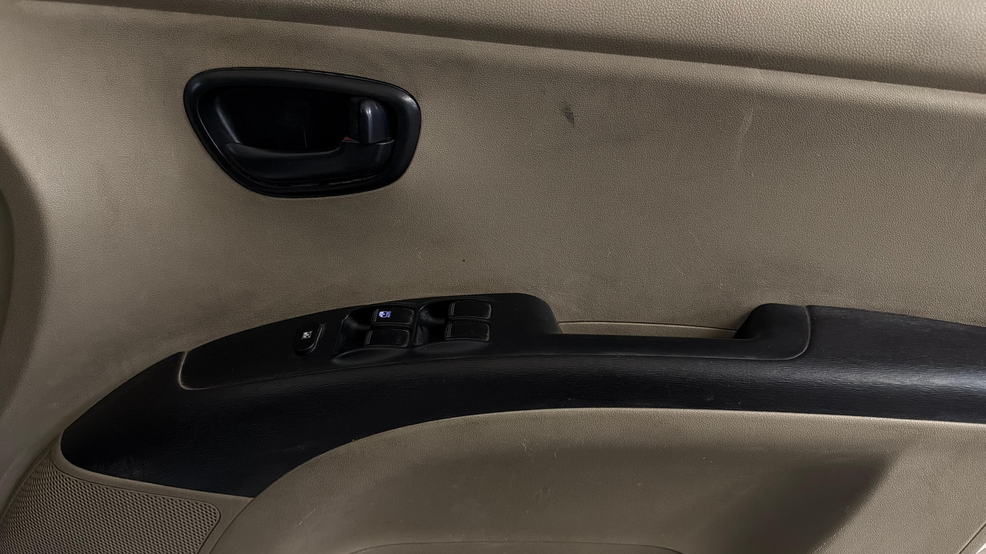 View 2015 Hyundai i10 1.1 Magna Image 36 Used 2015 Hyundai i10 1.1 Magna Image 36