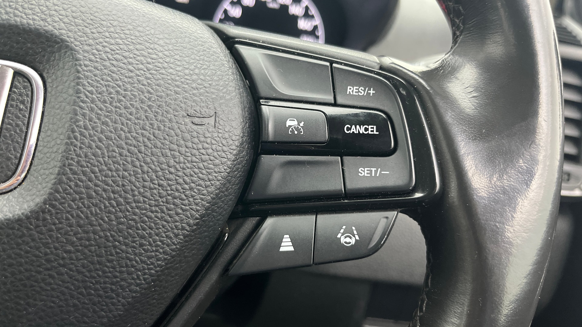 View 2024 Honda City ZX CVT Image 3 Used 2024 Honda City ZX CVT Image 3