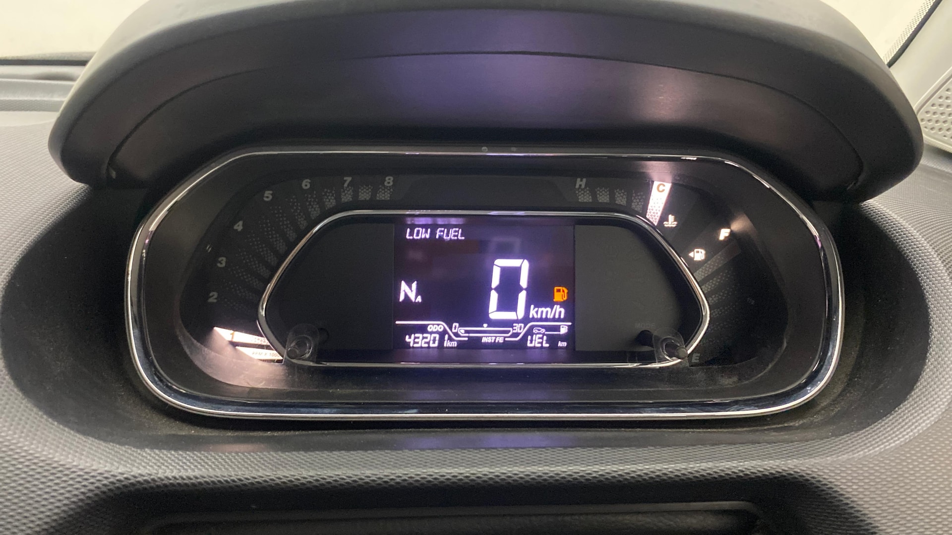 View 2022 Tata Tiago NRG XZ Revotron AMT Image 34 Used 2022 Tata Tiago NRG XZ Revotron AMT Image 34