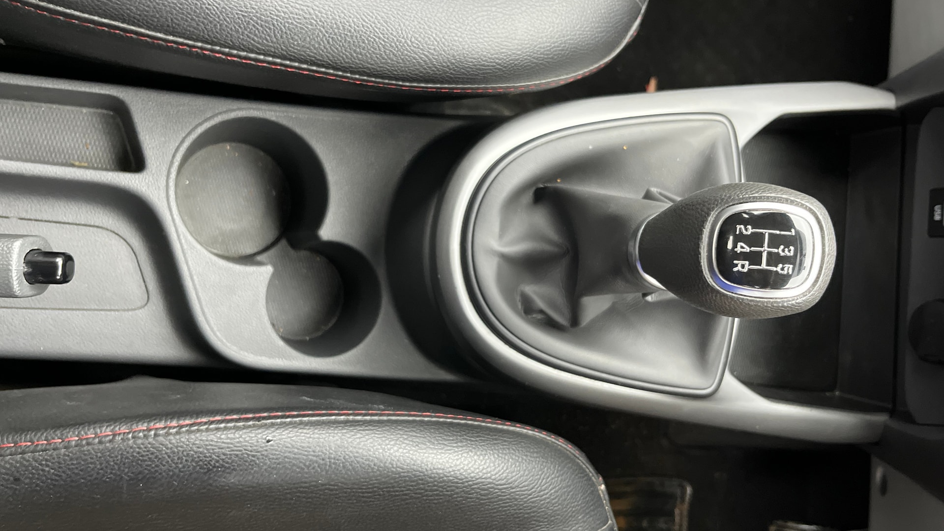 View 2021 Hyundai Grand i10 Nios Sportz Petrol Image 38 Used 2021 Hyundai Grand i10 Nios Sportz Petrol Image 38