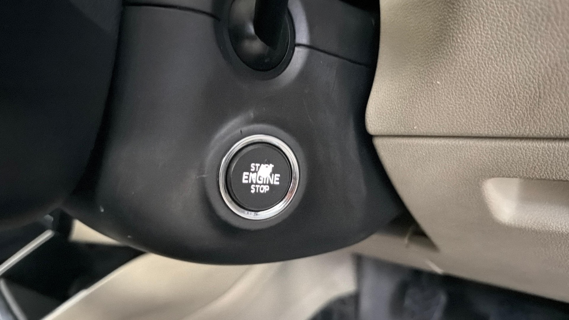 View 2022 Skoda Slavia Ambition 1.0 TSI MT Image 34 Used 2022 Skoda Slavia Ambition 1.0 TSI MT Image 34