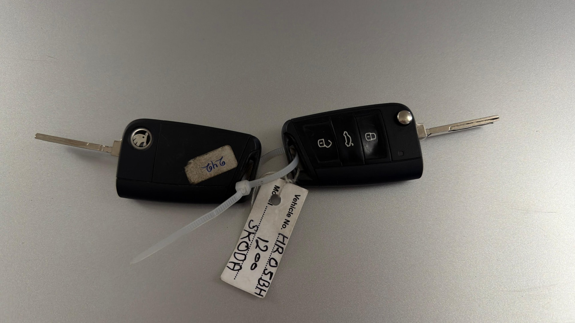 View 2022 Skoda Slavia Ambition 1.0 TSI MT Image 27 Used 2022 Skoda Slavia Ambition 1.0 TSI MT Image 27