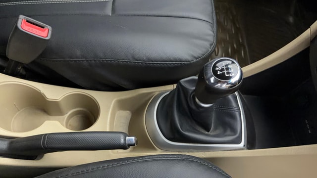 View Hyundai Fluidic Verna Image 38 Used Hyundai Fluidic Verna Image 38