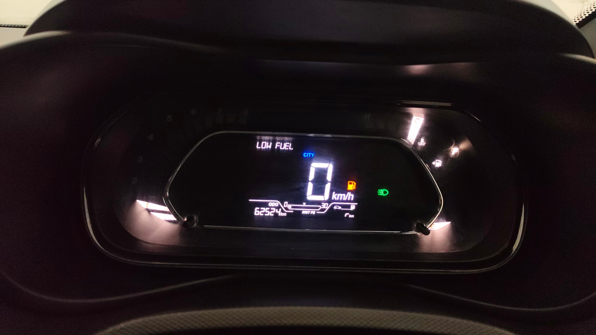 View 2021 Tata Nexon Revotorq XZ Plus Dark Image 35 Used 2021 Tata Nexon Revotorq XZ Plus Dark Image 35