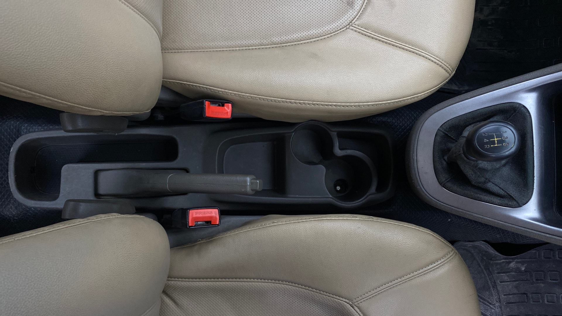 View 2015 Hyundai i10 1.1 Magna Image 37 Used 2015 Hyundai i10 1.1 Magna Image 37