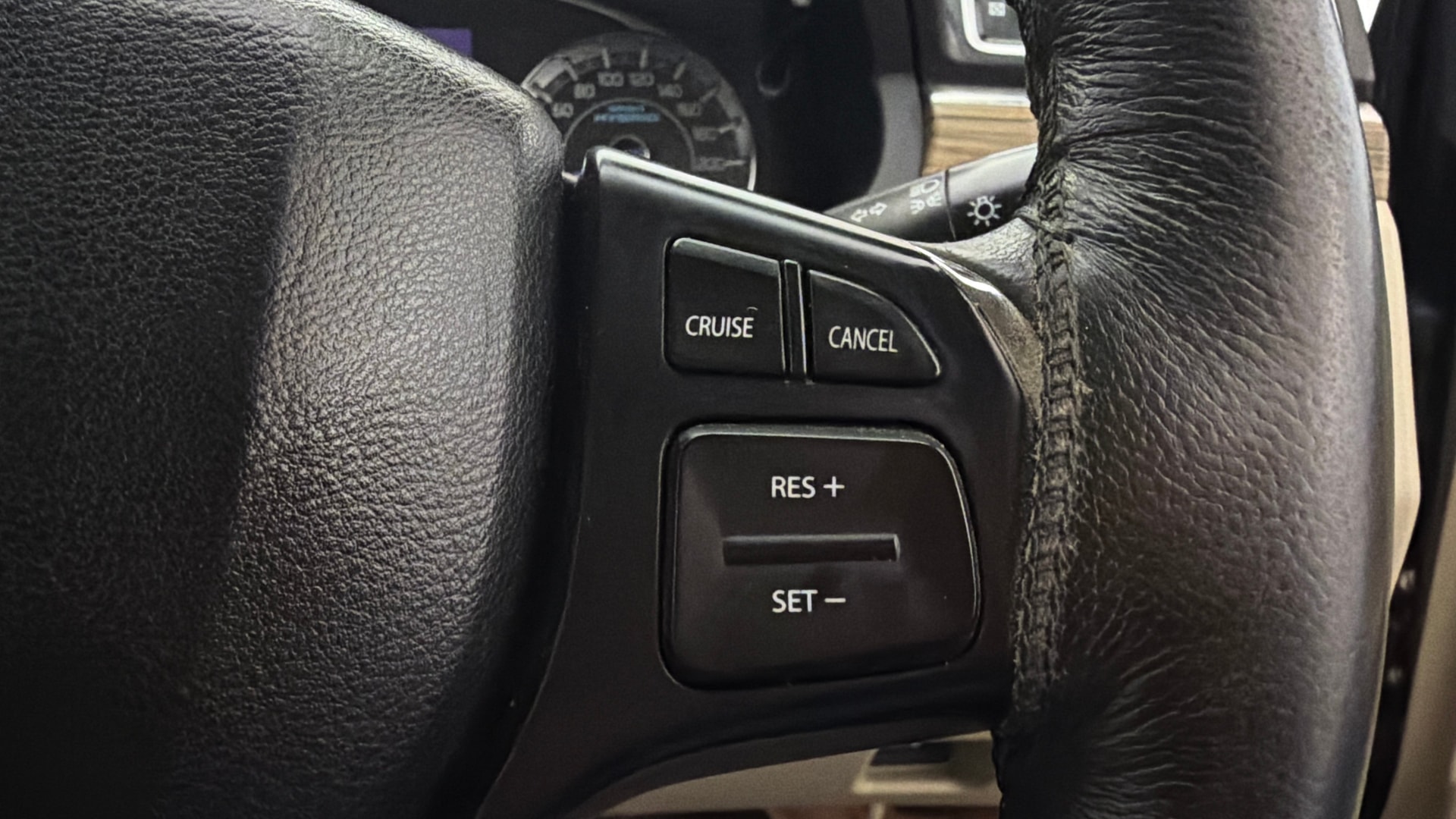 View 2023 Maruti Suzuki 1000 Base Variant Image 3 Used 2023 Maruti Suzuki 1000 Base Variant Image 3