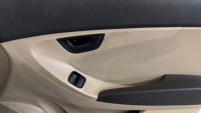View Hyundai EON Image 32 Used Hyundai EON Image 32