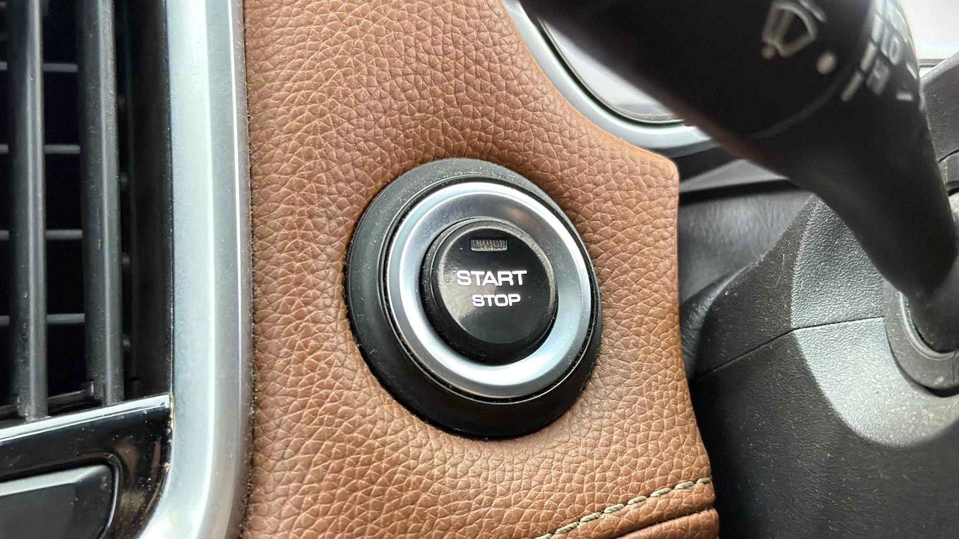 View 2022 MG Hector Plus Sharp CVT Petrol Image 41 Used 2022 MG Hector Plus Sharp CVT Petrol Image 41