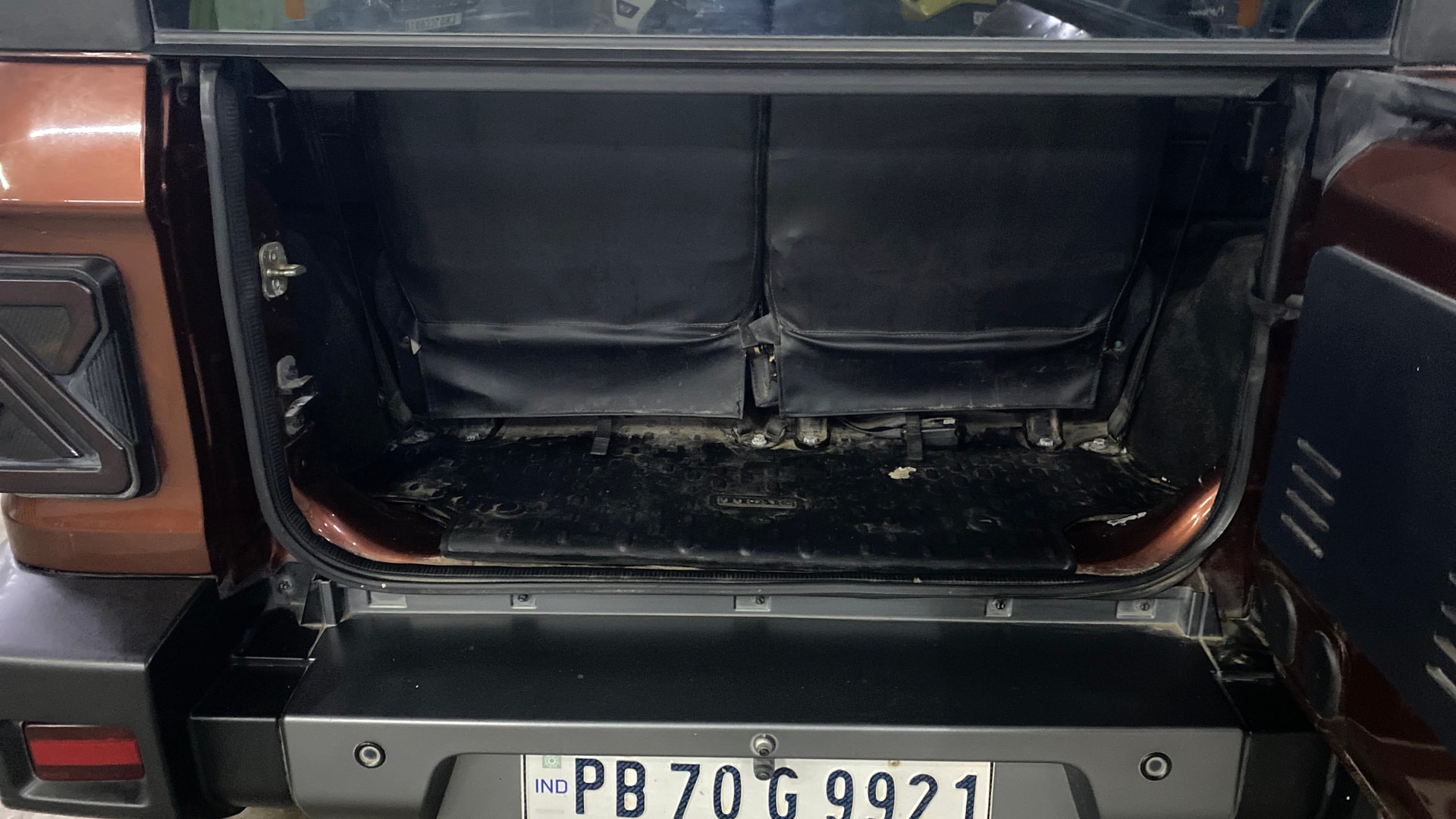 View 2021 Mahindra Thar AX Standard Manual Soft Top 6 Seater Image 7 Used 2021 Mahindra Thar AX Standard Manual Soft Top 6 Seater Image 7