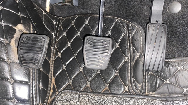 View Mahindra XUV700 Image 9 Used Mahindra XUV700 Image 9