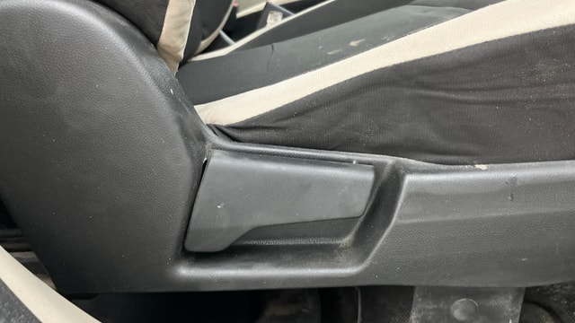 View Renault Triber Image 19 Used Renault Triber Image 19