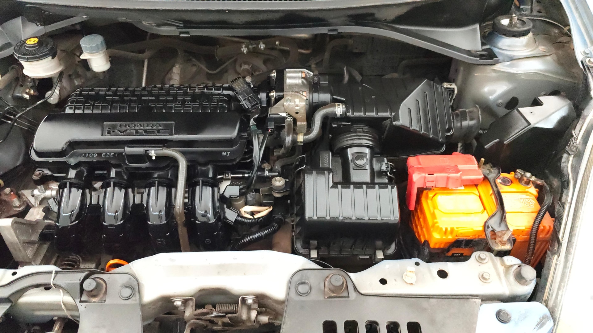 View 2013 Honda Amaze E MT Petrol BS IV Image 13 Used 2013 Honda Amaze E MT Petrol BS IV Image 13