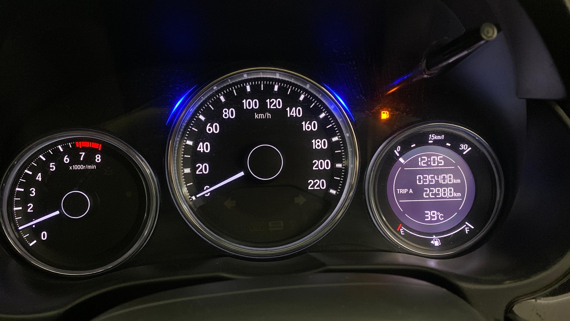 View 2022 Honda City ZX MT Diesel Anniversary Edition Image 36 Used 2022 Honda City ZX MT Diesel Anniversary Edition Image 36