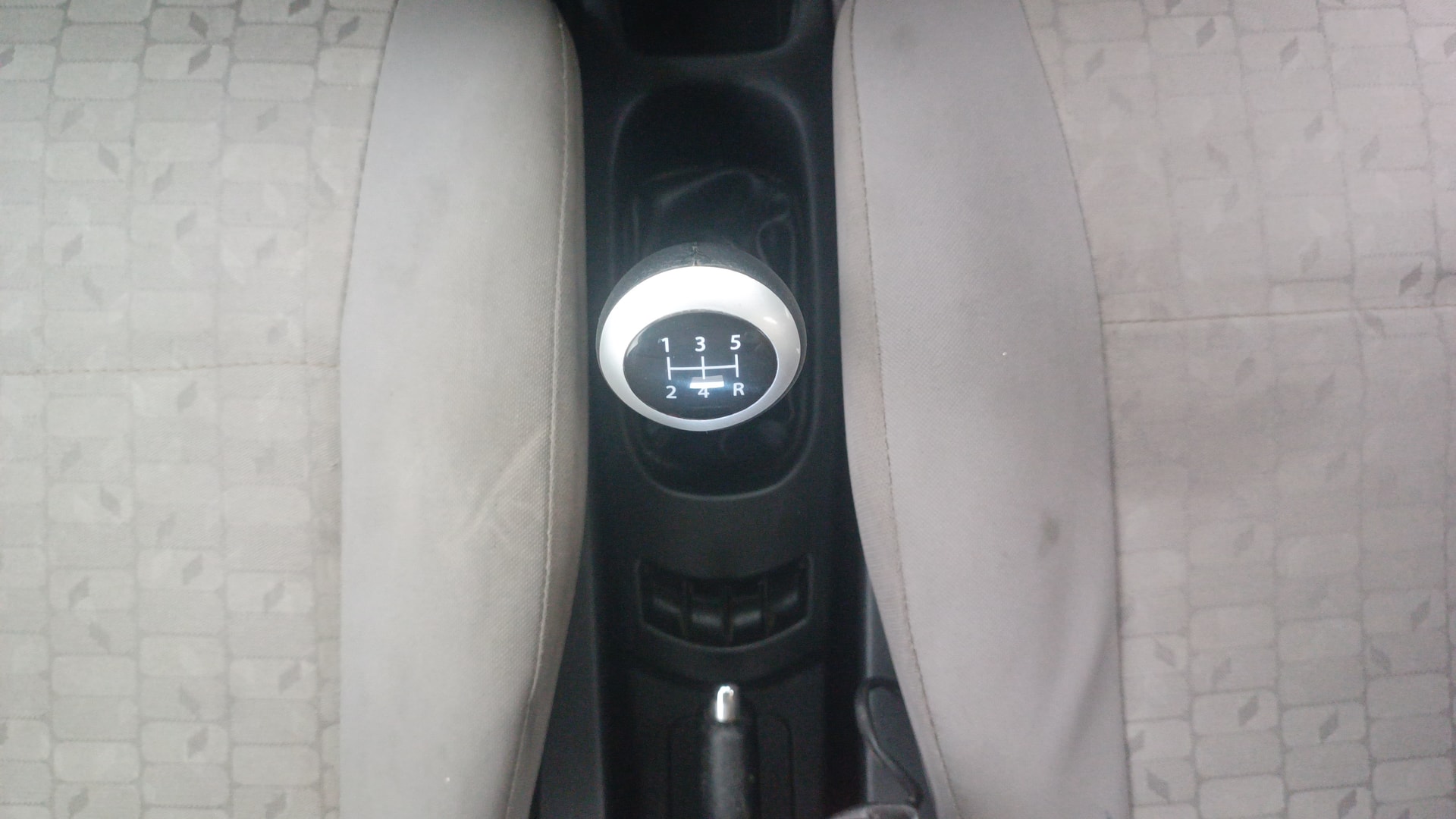 View 2015 Maruti Suzuki 1000 Base Variant Image 37 Used 2015 Maruti Suzuki 1000 Base Variant Image 37