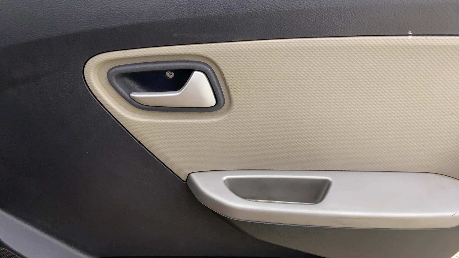 View 2017 Maruti Suzuki Alto K10 LX Image 36 Used 2017 Maruti Suzuki Alto K10 LX Image 36