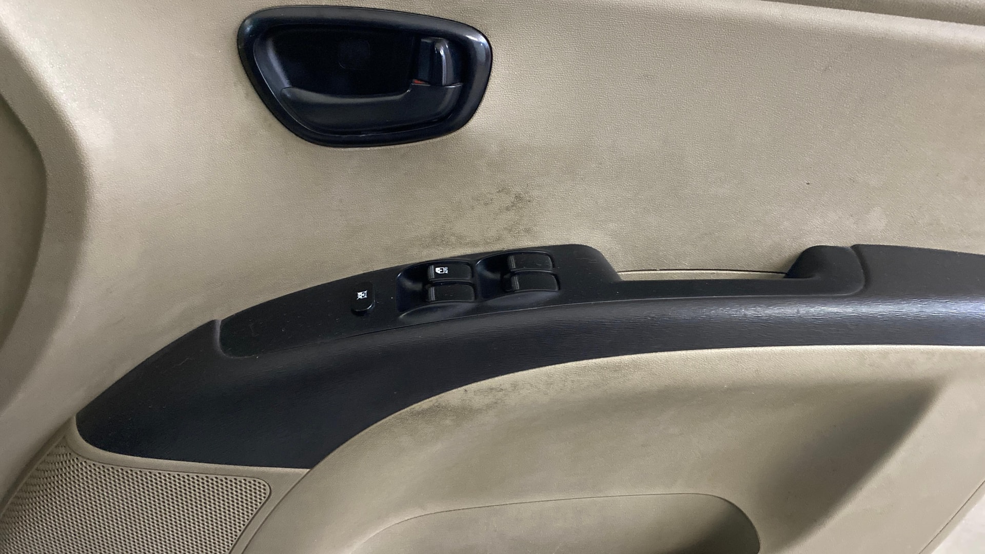 View 2015 Hyundai i10 1.1 Magna Image 32 Used 2015 Hyundai i10 1.1 Magna Image 32