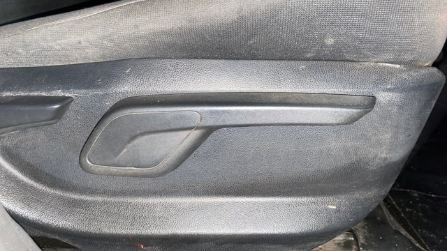 View Mahindra KUV100 Image 10 Used Mahindra KUV100 Image 10