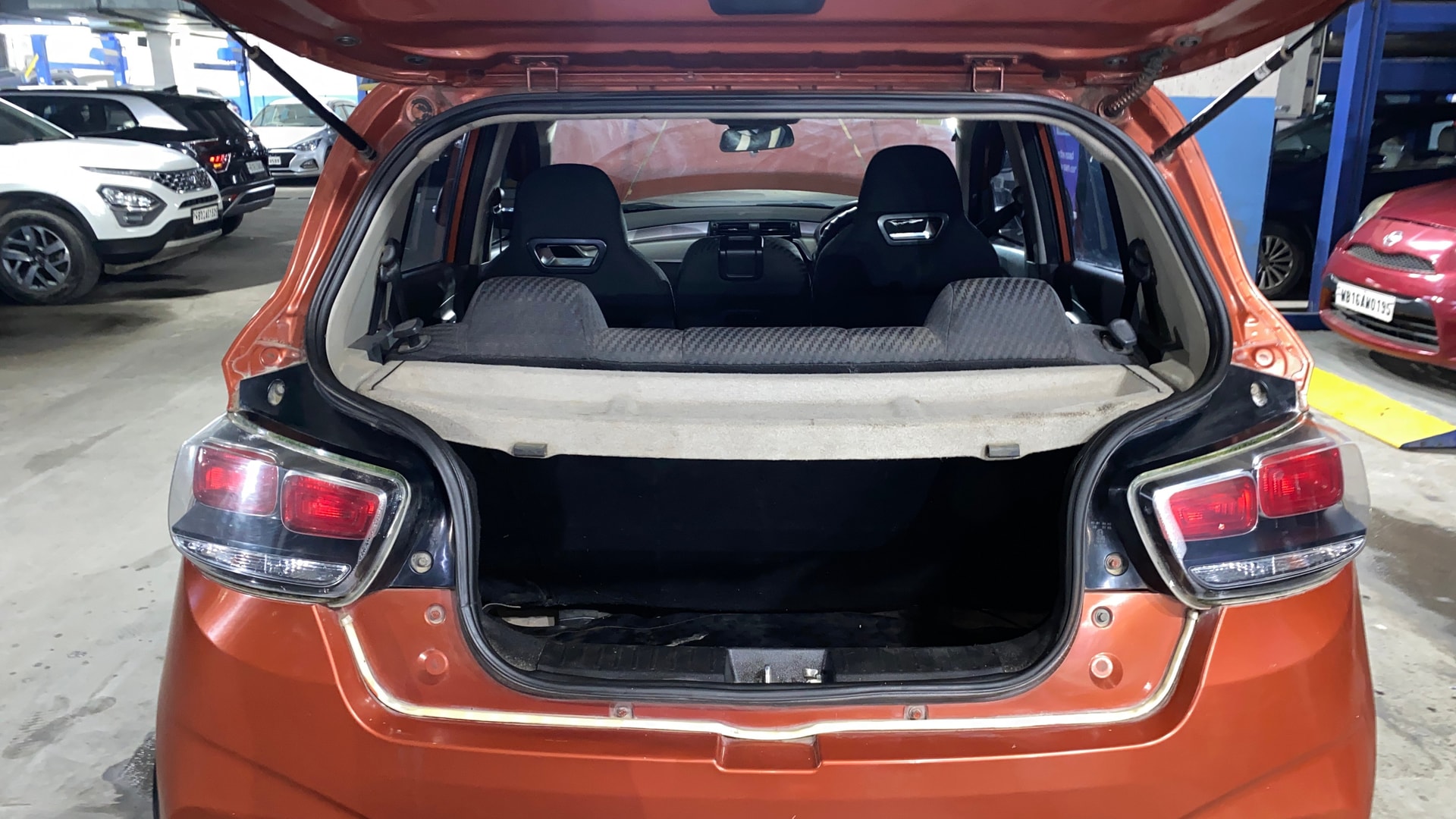 Used 2018 Mahindra KUV100 Used 2018 Mahindra KUV100