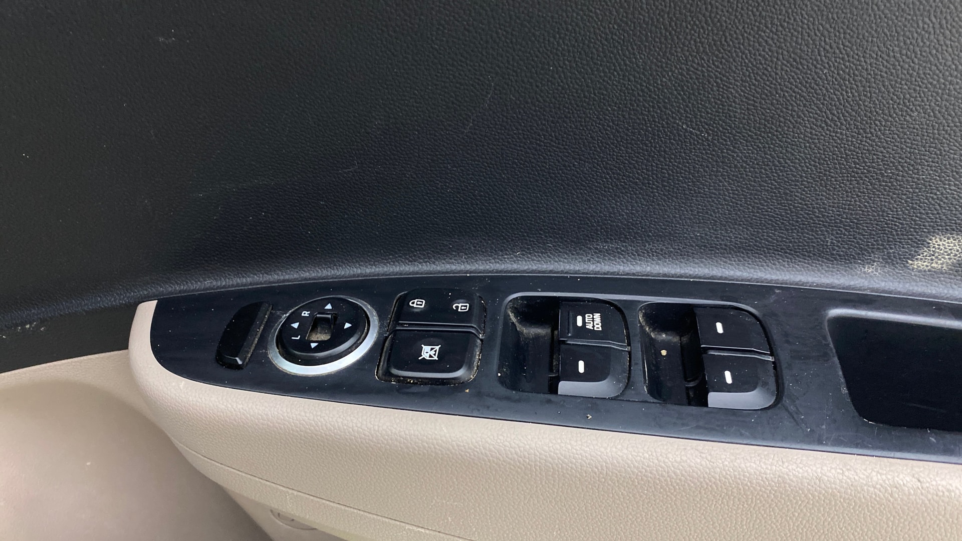 View 2015 Hyundai Xcent S Petrol Image 32 Used 2015 Hyundai Xcent S Petrol Image 32