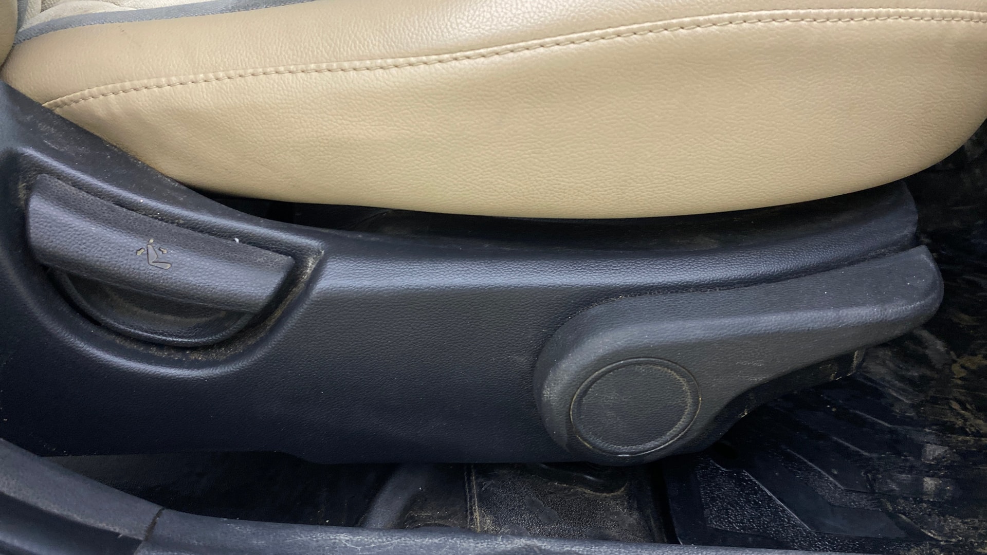 View 2015 Hyundai Xcent S Petrol Image 18 Used 2015 Hyundai Xcent S Petrol Image 18