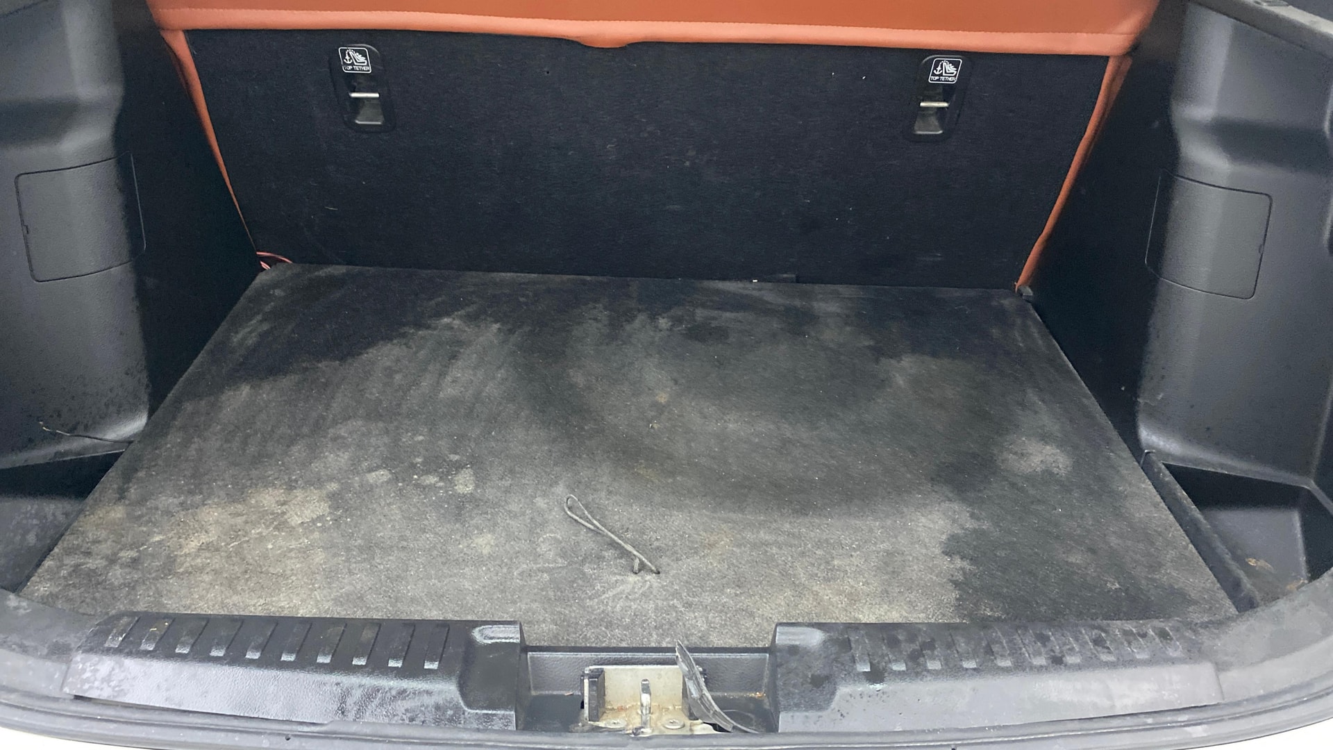 View 2021 Toyota Urban Cruiser Mid AT Image 10 Used 2021 Toyota Urban Cruiser Mid AT Image 10