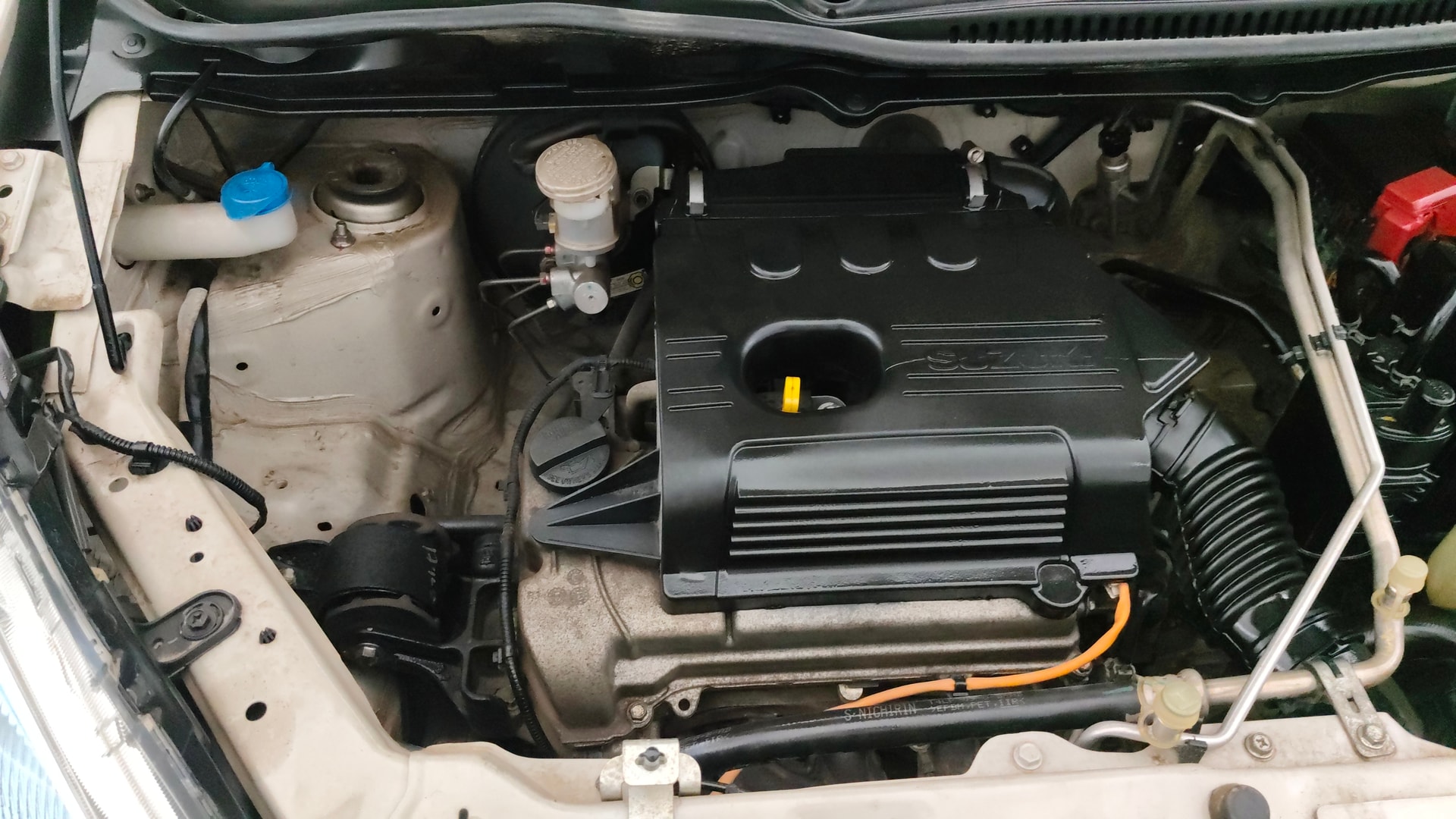 View 2018 Maruti Suzuki 1000 Base Variant Image 3 Used 2018 Maruti Suzuki 1000 Base Variant Image 3