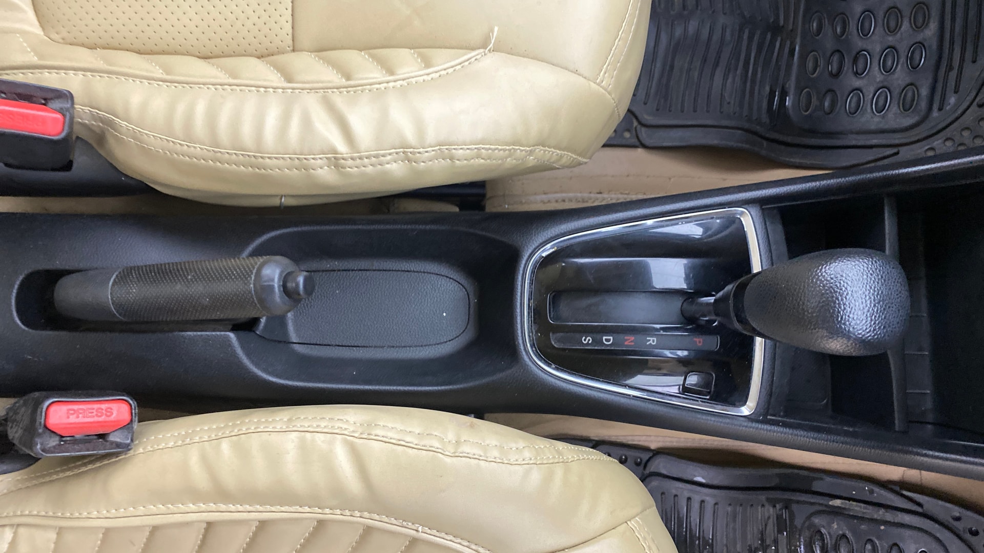View 2018 Honda Amaze E MT Petrol BS IV Image 38 Used 2018 Honda Amaze E MT Petrol BS IV Image 38