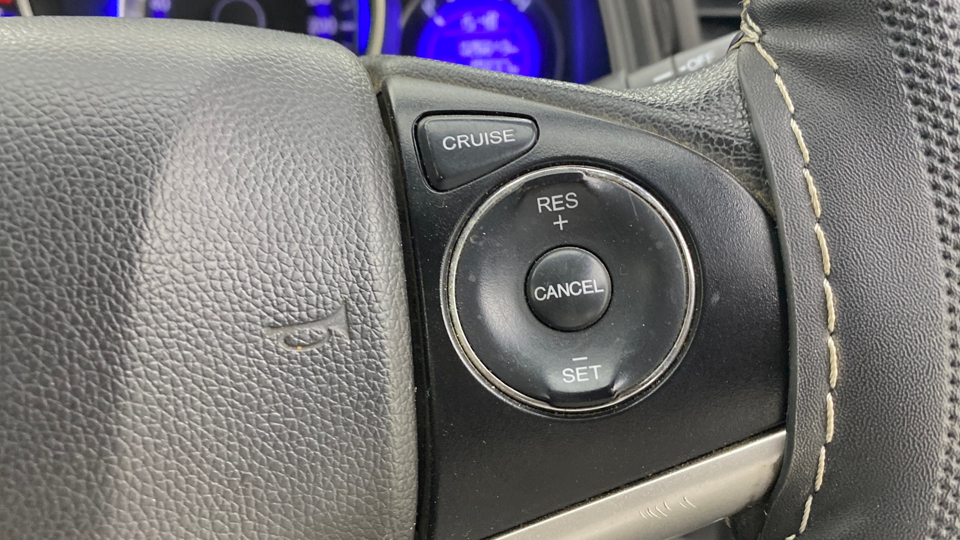View 2022 Honda WR-V S MT Diesel Edge Edition Image 3 Used 2022 Honda WR-V S MT Diesel Edge Edition Image 3