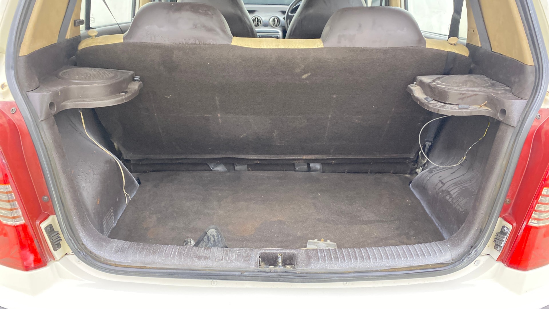 View 2013 Hyundai Santro Xing XE Image 10 Used 2013 Hyundai Santro Xing XE Image 10