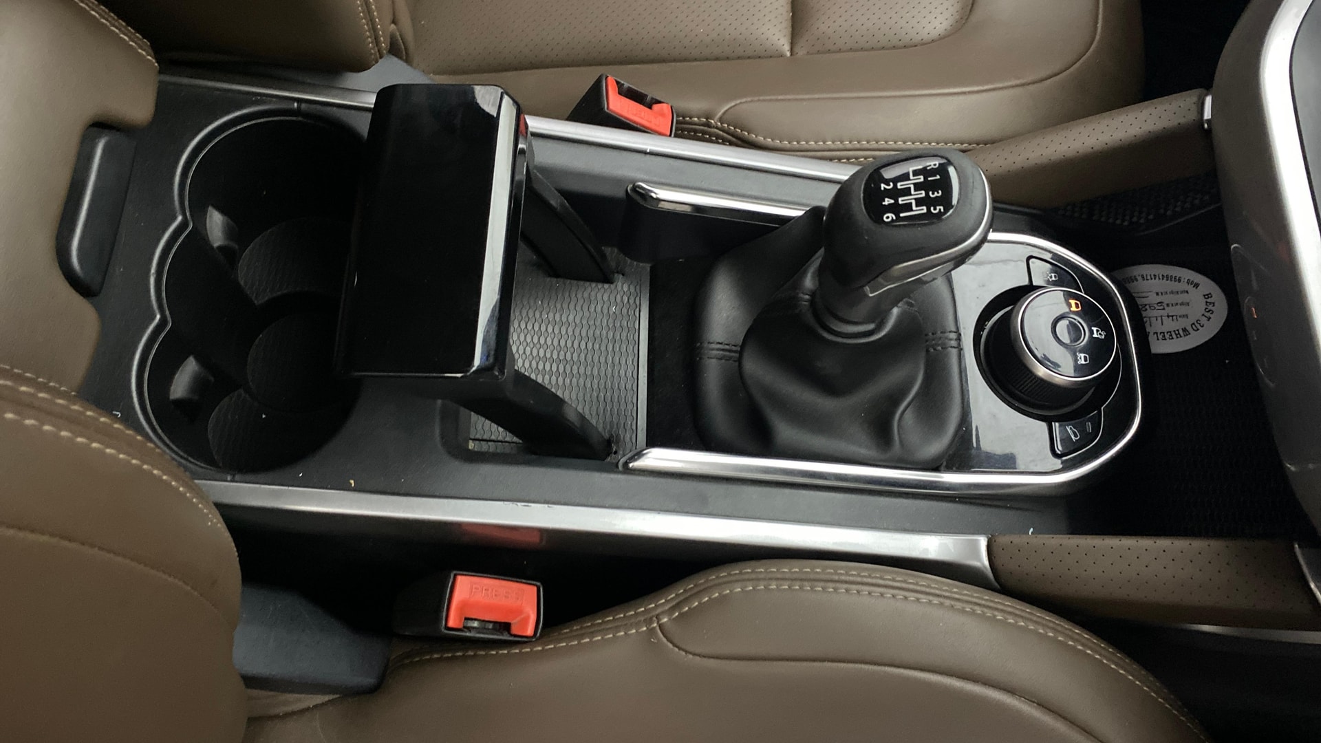 View 2019 Tata Harrier XE Image 42 Used 2019 Tata Harrier XE Image 42