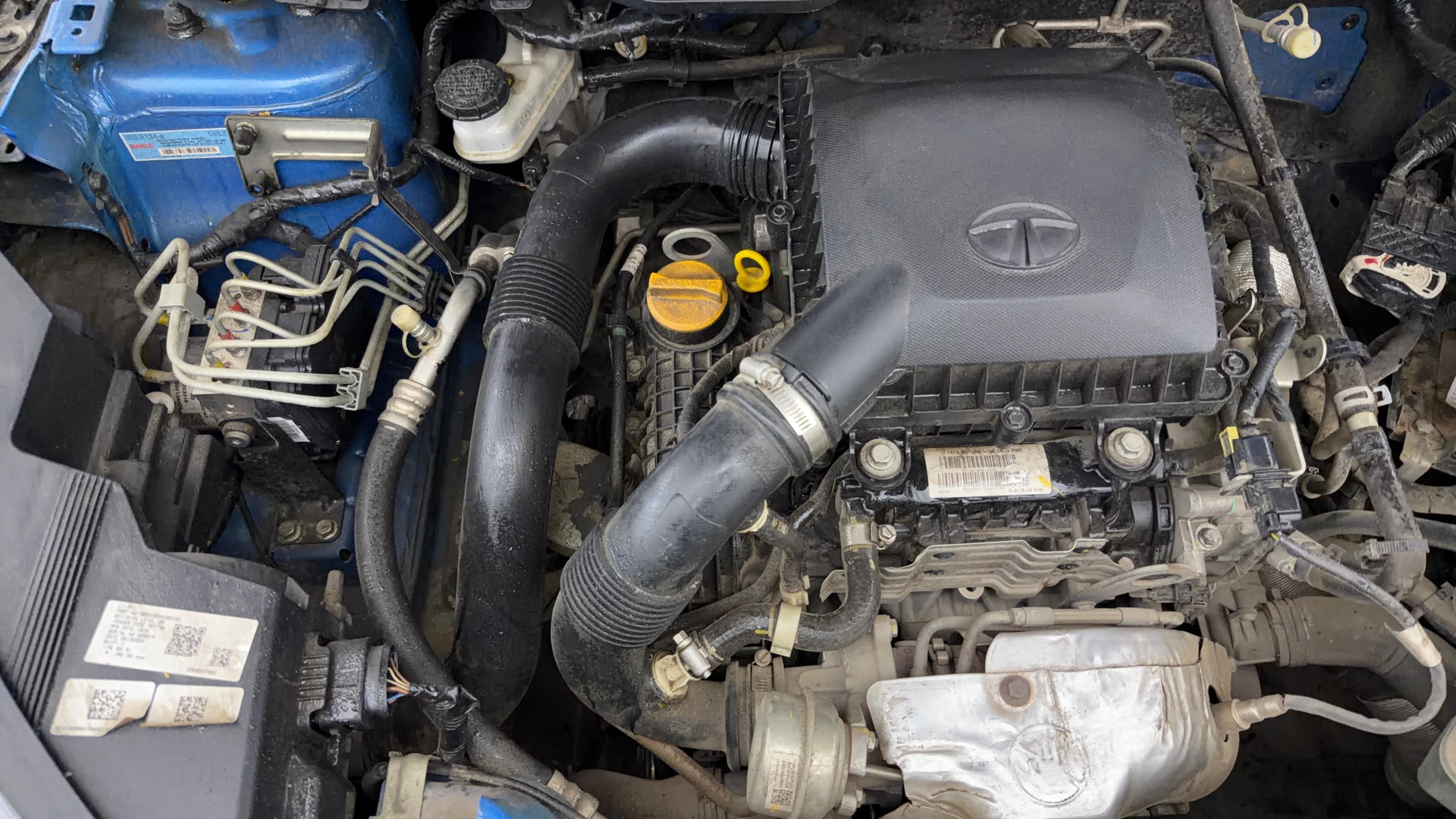 View 2020 Tata Nexon Revotron XE Image 3 Used 2020 Tata Nexon Revotron XE Image 3