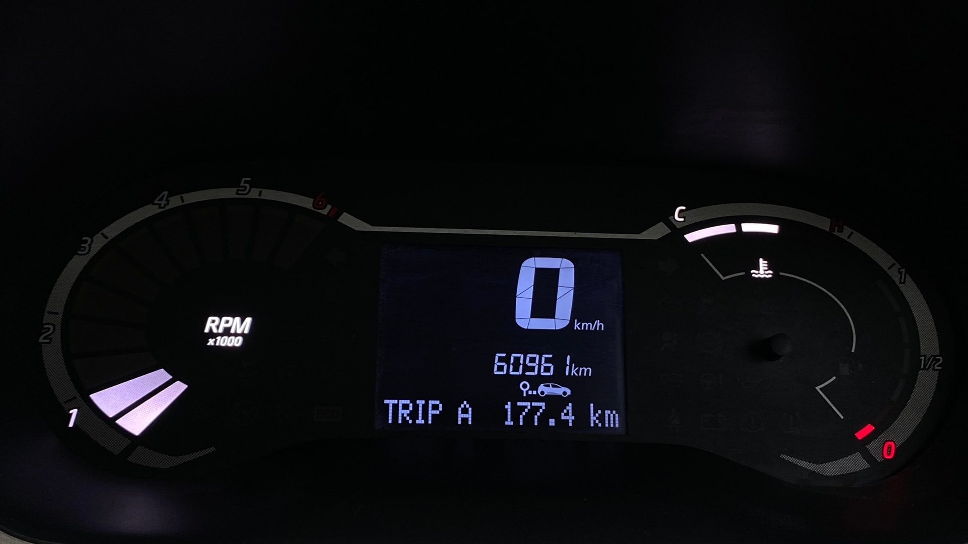 View 2022 Nissan Magnite XE Image 34 Used 2022 Nissan Magnite XE Image 34