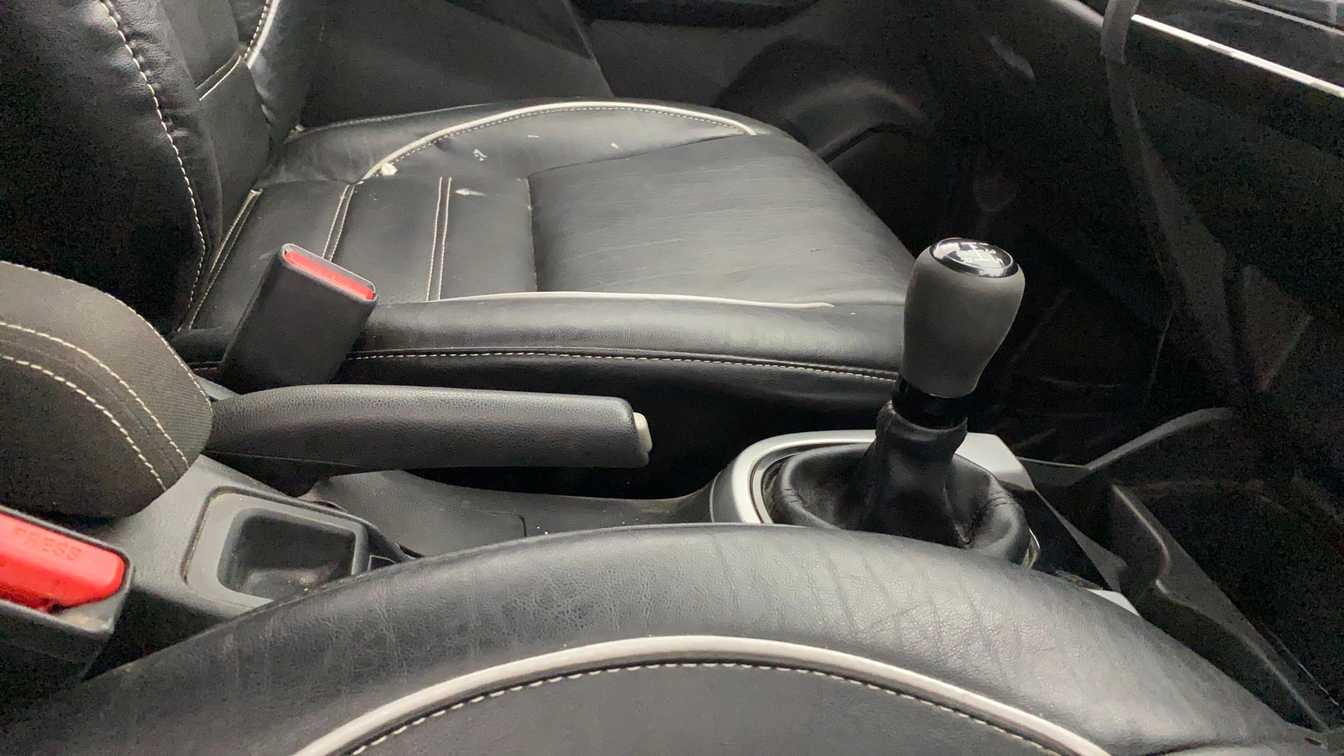 View 2018 Honda WR-V S MT Diesel Edge Edition Image 39 Used 2018 Honda WR-V S MT Diesel Edge Edition Image 39