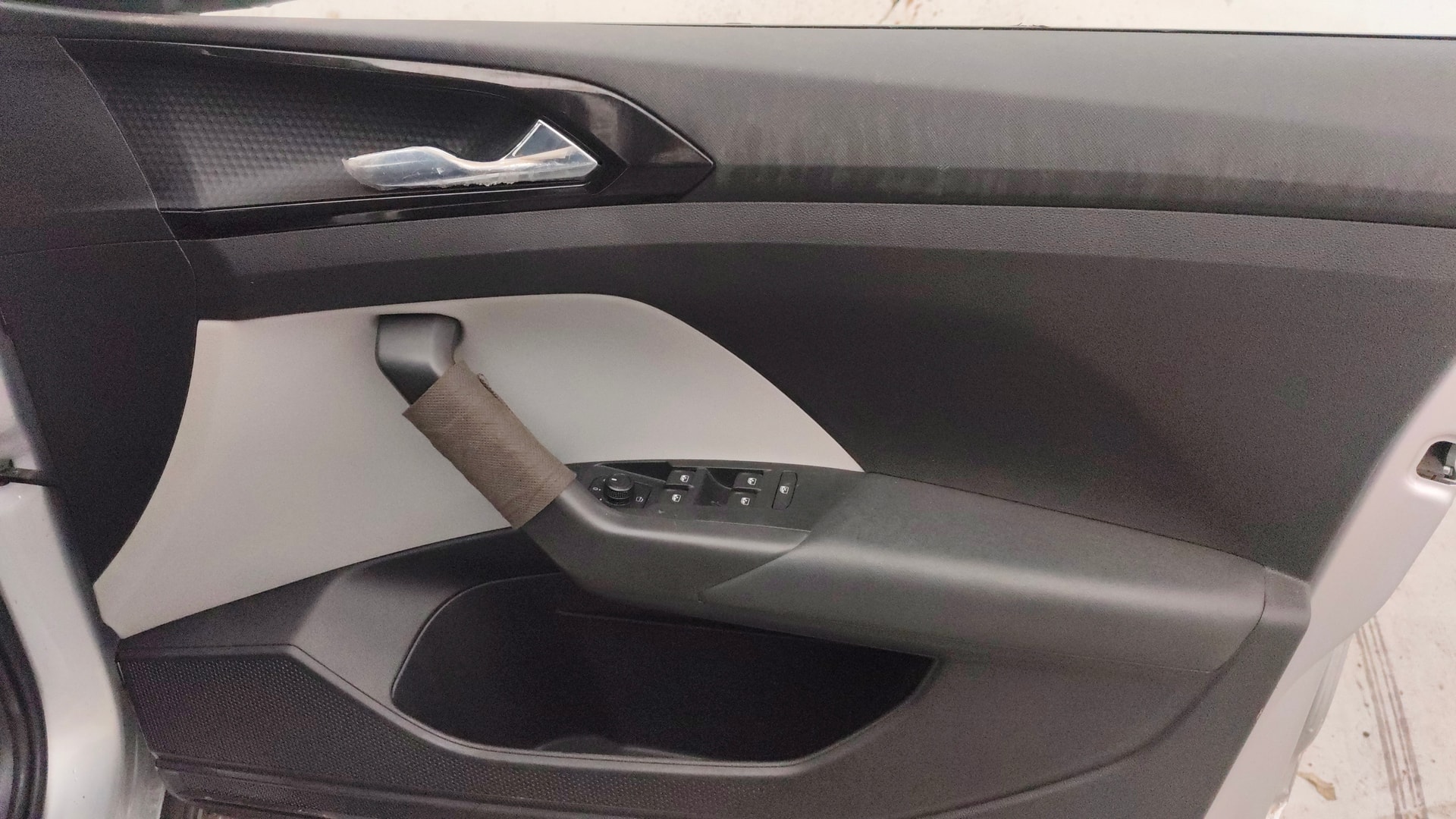 View 2021 Skoda Kushaq Style 1.0 TSI MT Image 35 Used 2021 Skoda Kushaq Style 1.0 TSI MT Image 35
