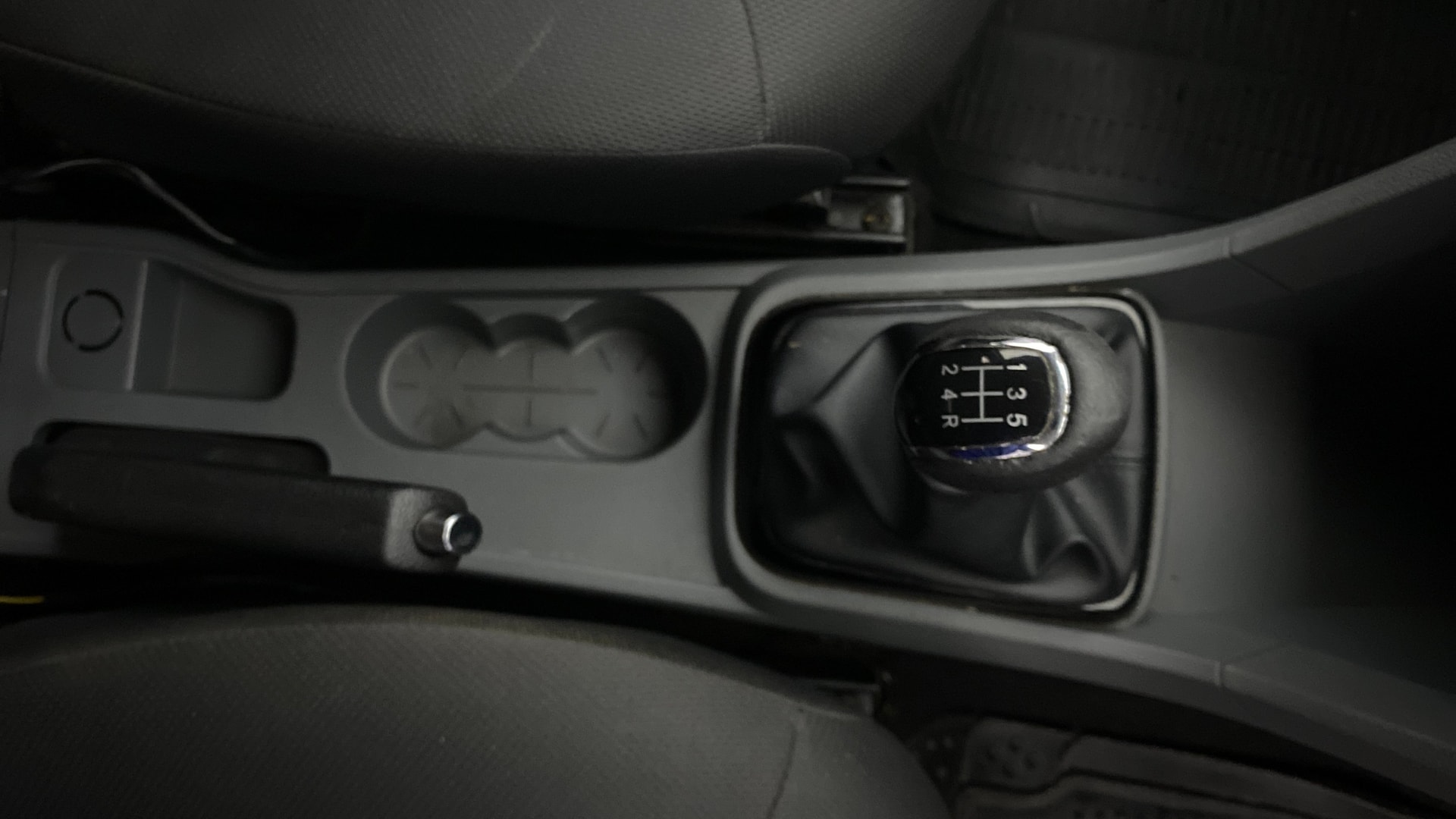 View 2020 Tata Tigor XE Diesel Image 37 Used 2020 Tata Tigor XE Diesel Image 37