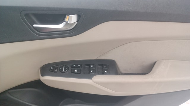 View Hyundai Verna Image 35 Used Hyundai Verna Image 35