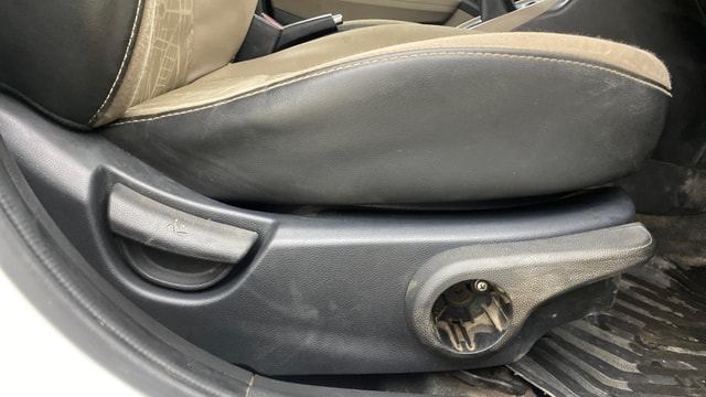 View Hyundai Xcent Image 18 Used Hyundai Xcent Image 18