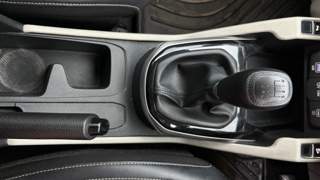 View Kia Carens Image 39 Used Kia Carens Image 39