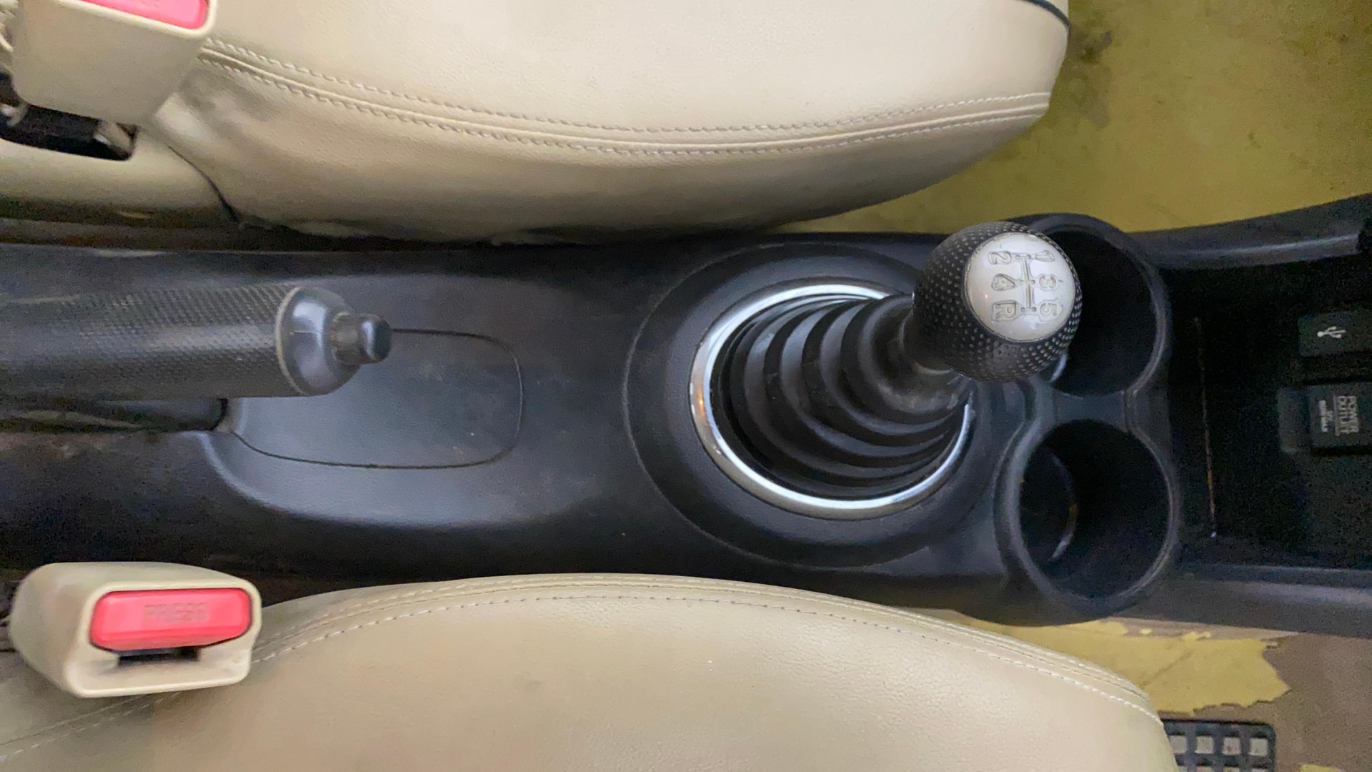 View 2016 Honda Amaze E MT Petrol BS IV Image 37 Used 2016 Honda Amaze E MT Petrol BS IV Image 37