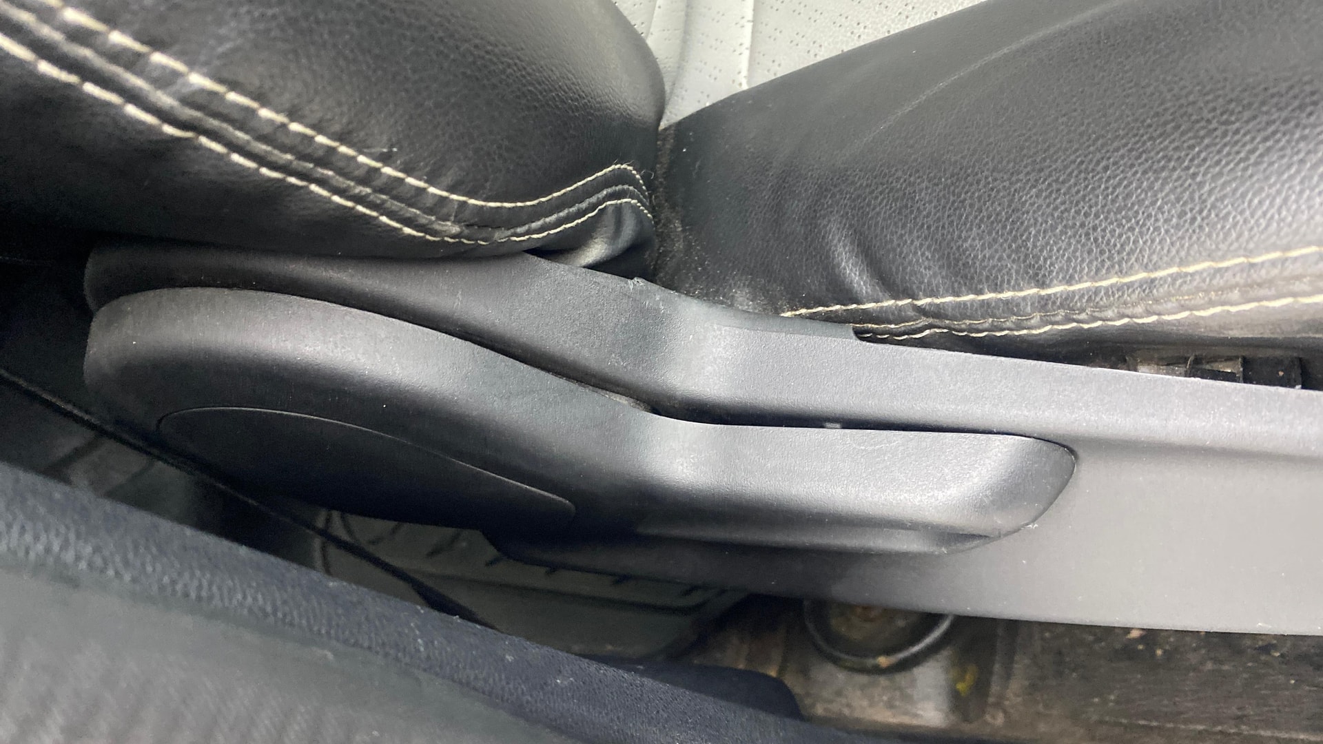 View 2020 Tata Tiago Revotorq XB Image 18 Used 2020 Tata Tiago Revotorq XB Image 18