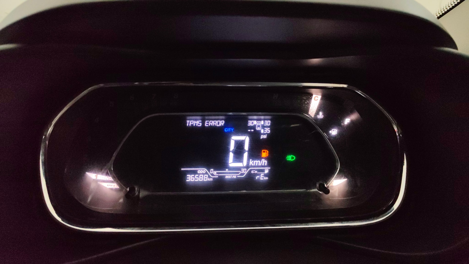 View 2022 Tata Nexon Revotron XE Image 37 Used 2022 Tata Nexon Revotron XE Image 37