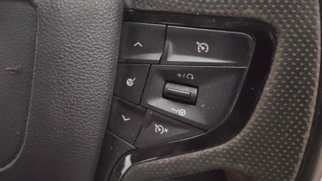 View Tata Safari Image 3 Used Tata Safari Image 3