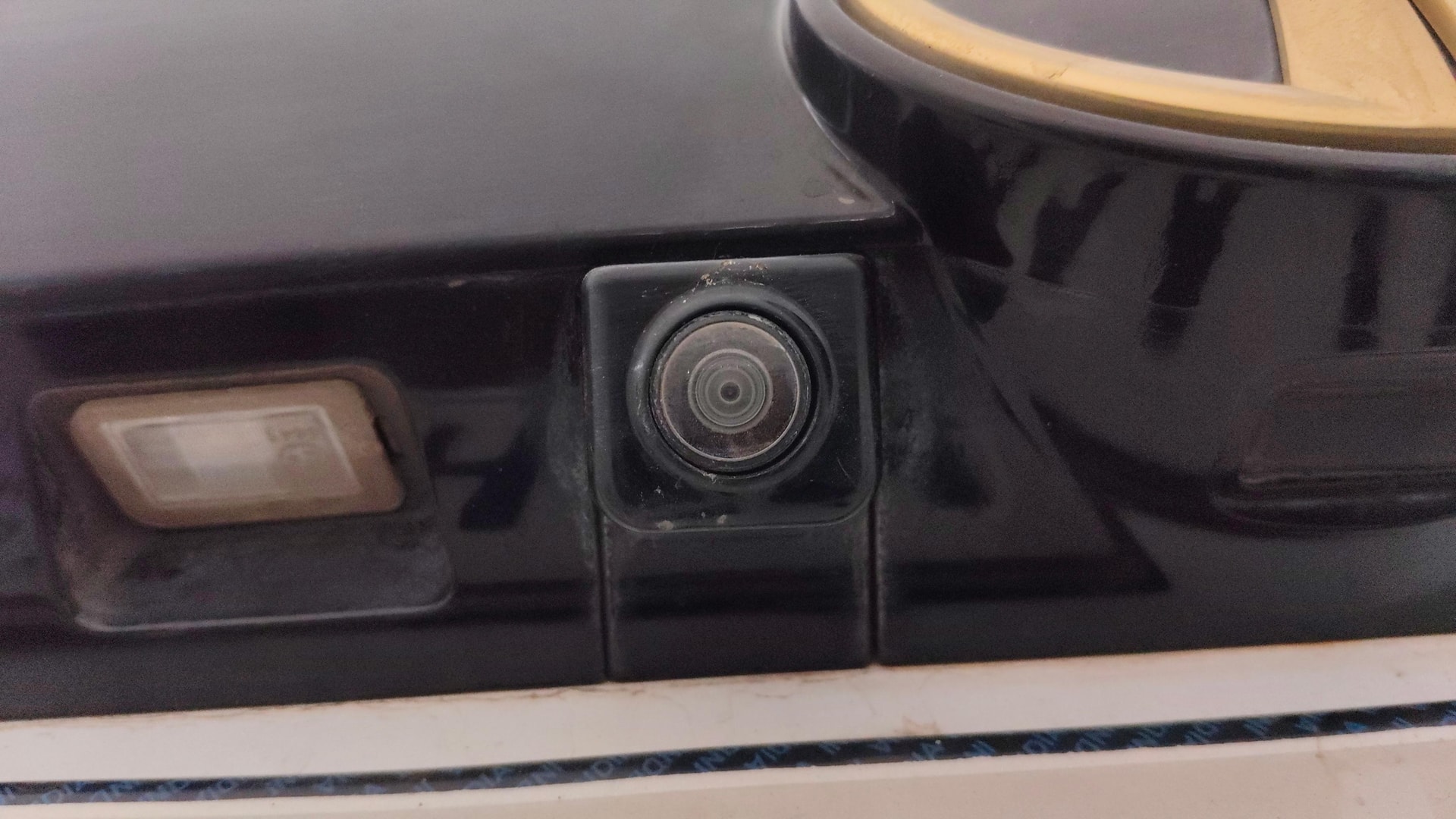 View 2022 Tata Safari XZA Plus Gold Image 17 Used 2022 Tata Safari XZA Plus Gold Image 17
