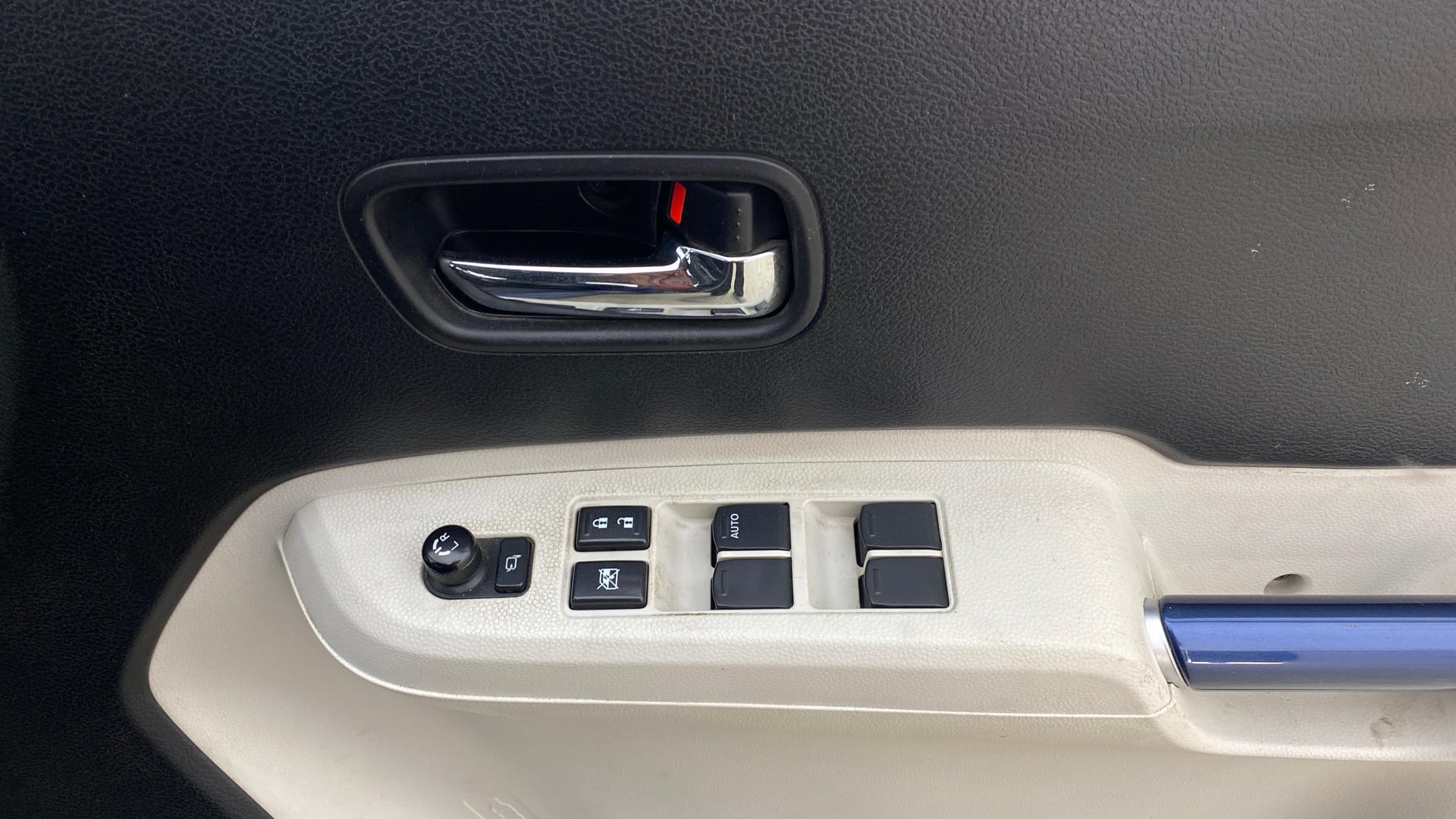 View 2021 Maruti Suzuki 1000 Base Variant Image 38 Used 2021 Maruti Suzuki 1000 Base Variant Image 38